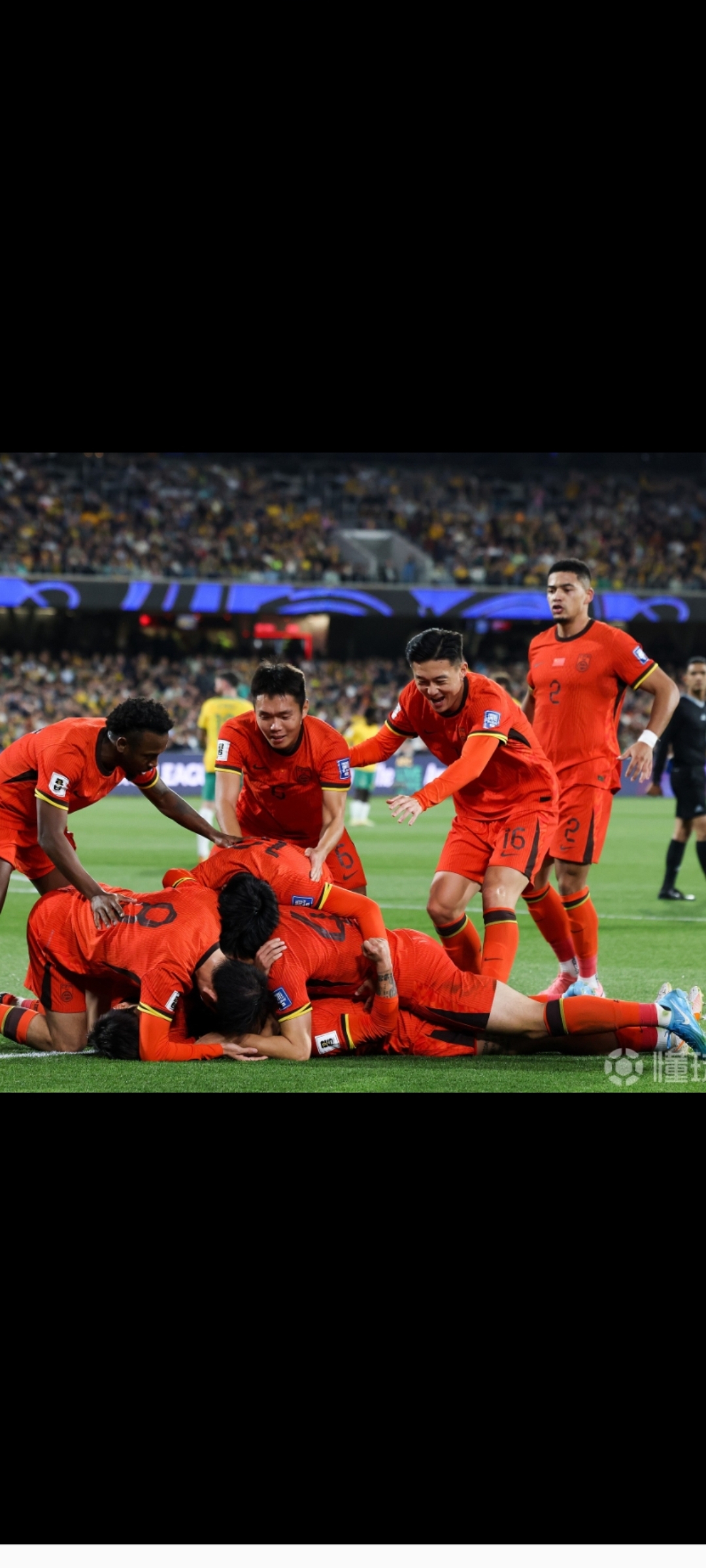 关于足球赛季激烈对抗,冠军梦想不可阻挡的信息 关于足球赛季激烈对抗,冠军梦想不可阻挡的信息