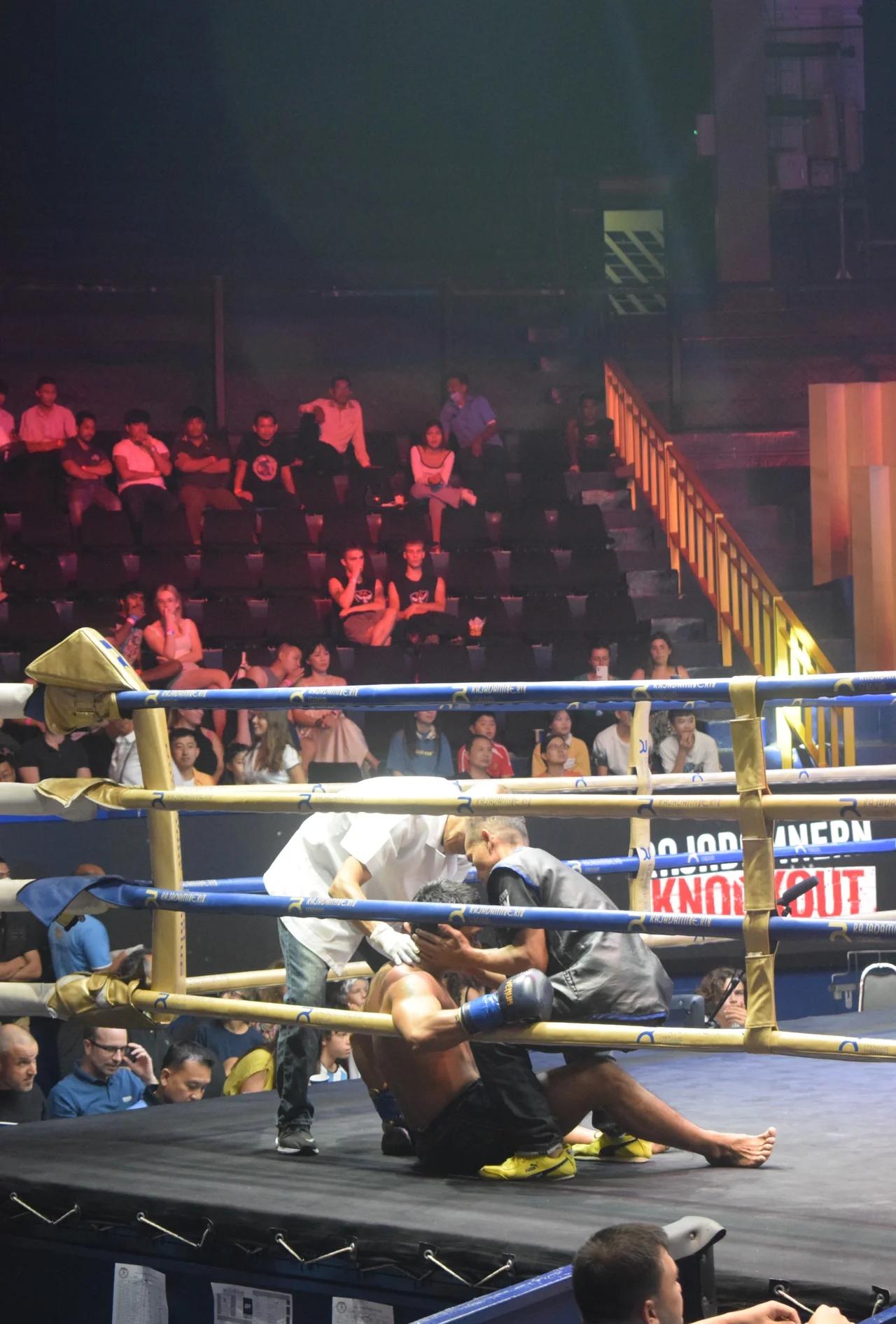 泰国队在比赛中迎来历史性胜利 泰国队在比赛中迎来历史性胜利