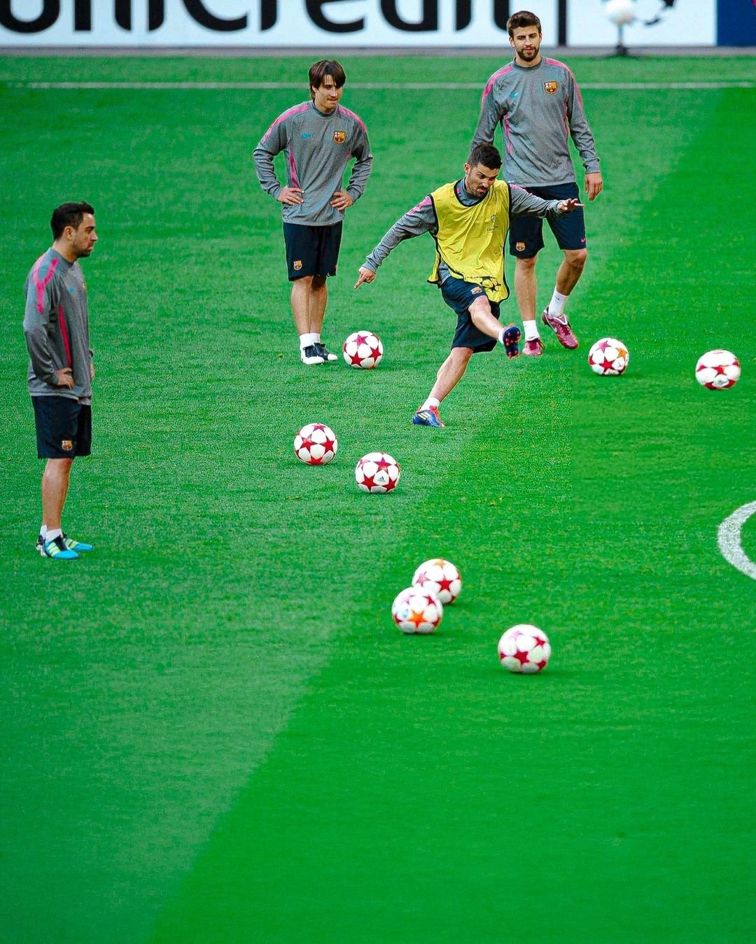 九游体育官方登录入口-足球赛场上的激烈较量令观众屏息以待