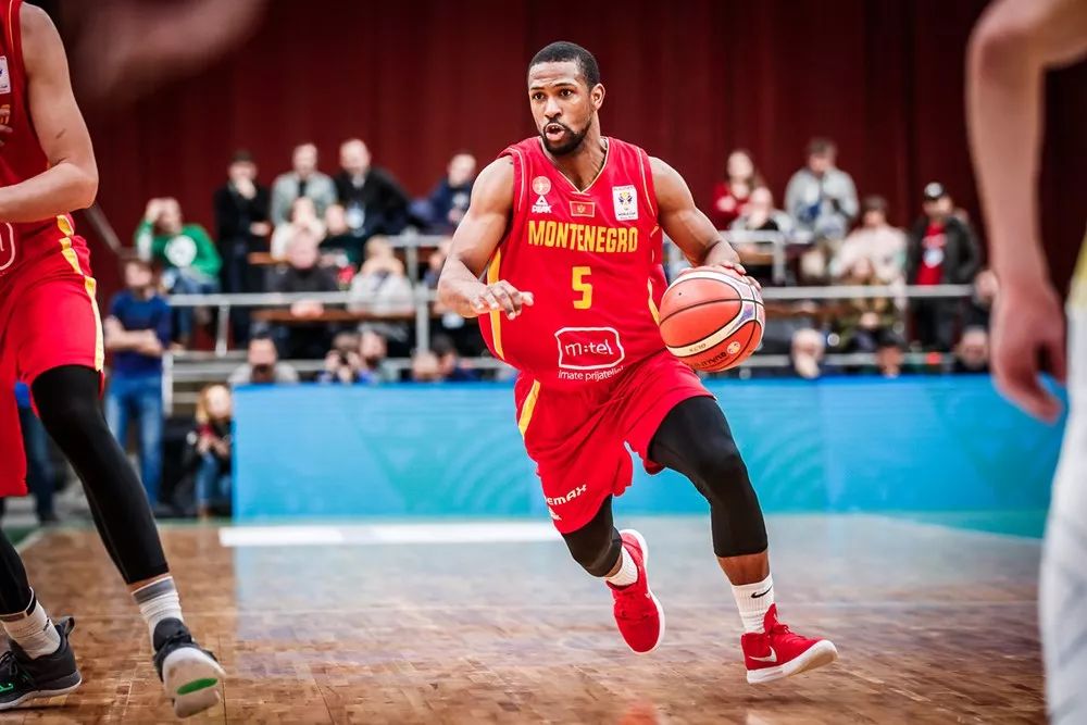 荷兰主场力克乌克兰,领先优势逐渐扩大的简单介绍 荷兰主场力克乌克兰,领先优势逐渐扩大的简单介绍