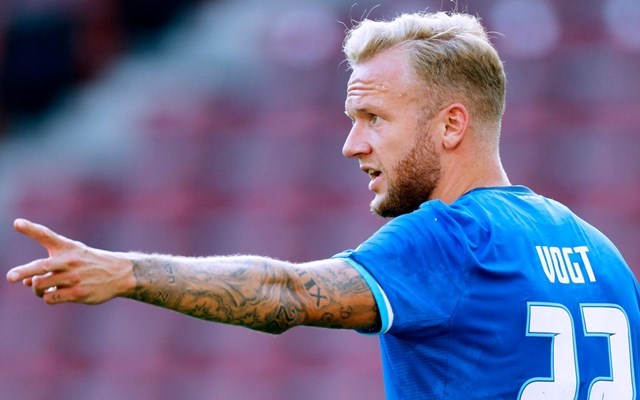 法兰克福客场艰难取胜,士气高涨的简单介绍 法兰克福客场艰难取胜,士气高涨的简单介绍