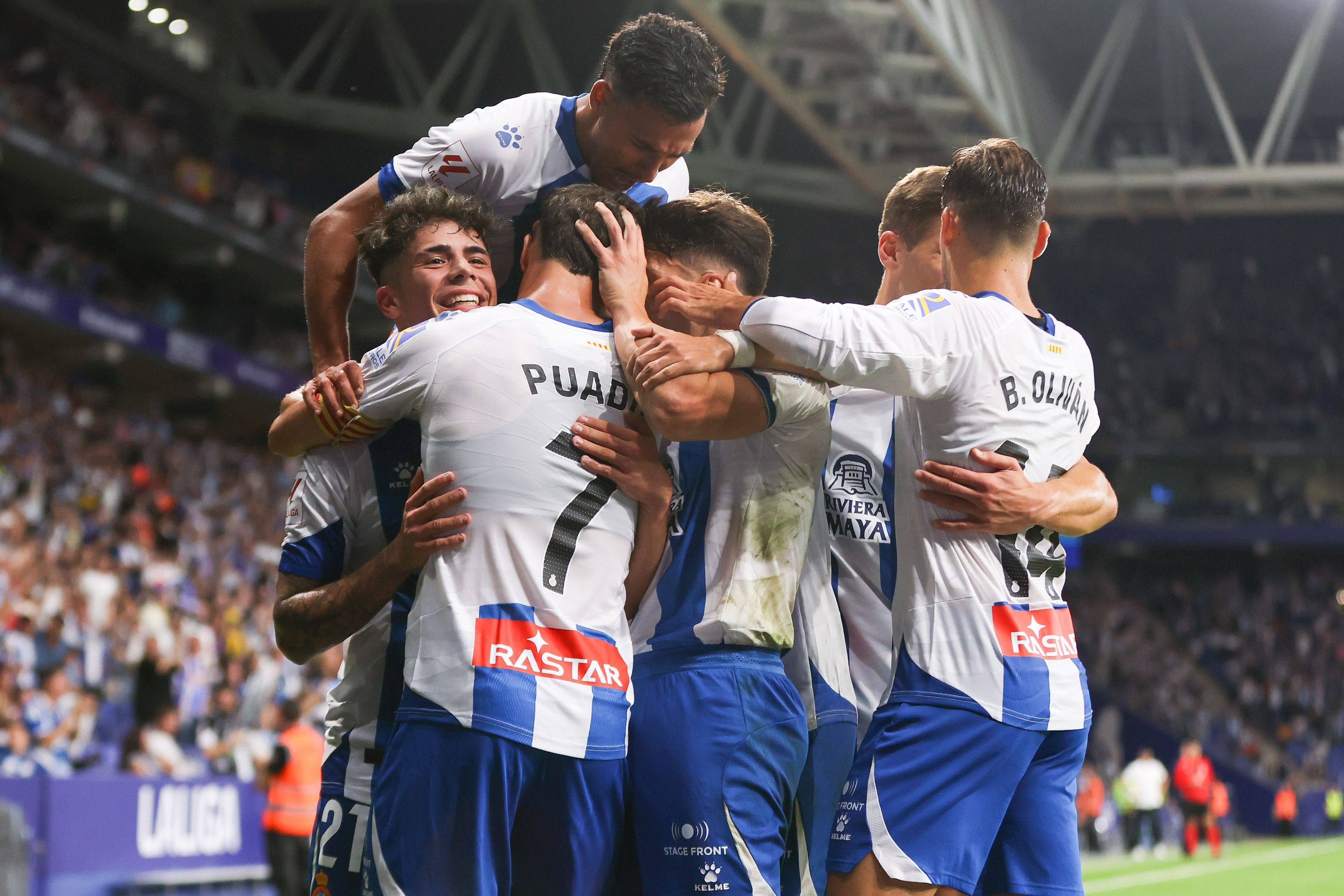 包含希腊主场遭遇西班牙惨败,欧锦赛资格不保的词条 包含希腊主场遭遇西班牙惨败,欧锦赛资格不保的词条