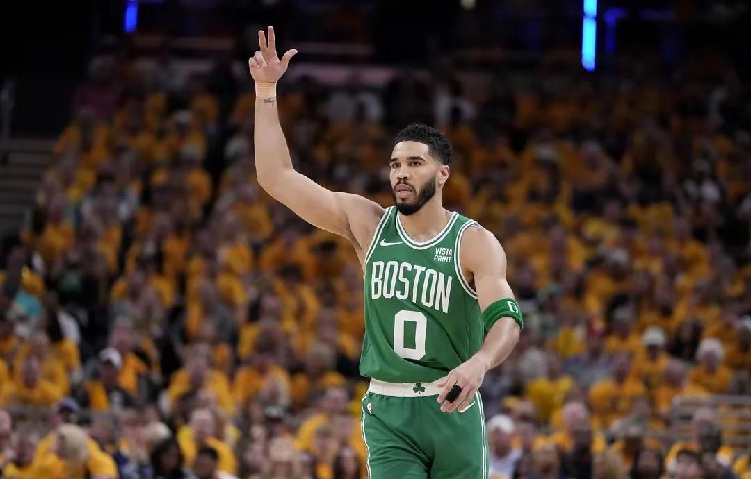 绿军双核领衔！塔图姆击败勇士重新登顶西部的简单介绍