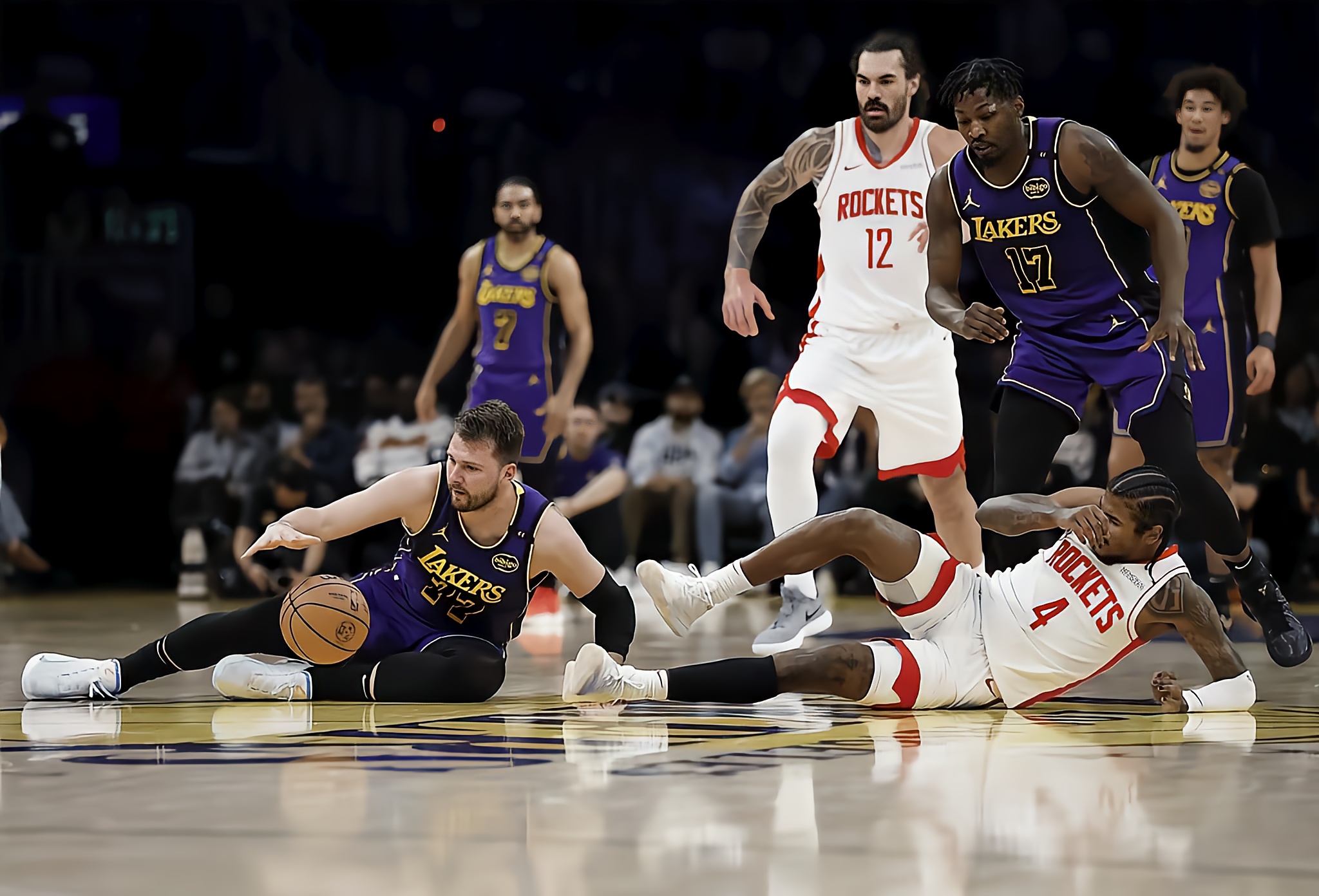 湖人老将发挥不俗，为球队贡献关键得分