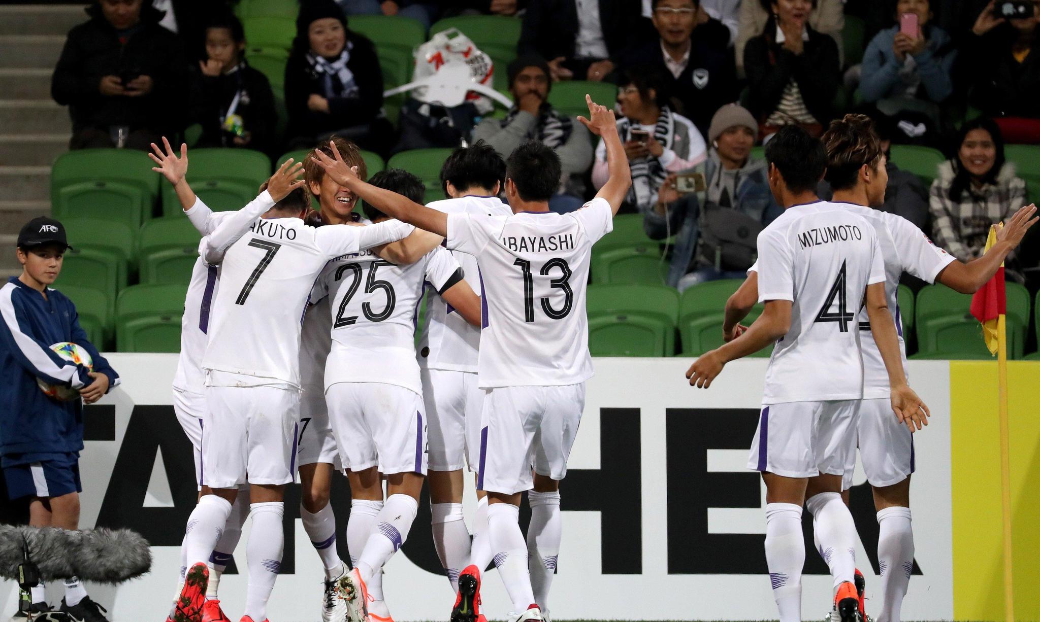 包含交战劲敌,球队取得三分胜利的词条 包含交战劲敌,球队取得三分胜利的词条