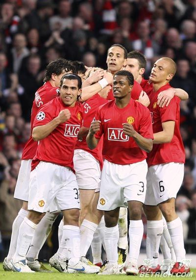 法国豪取胜利,向冠军发起冲击 法国豪取胜利,向冠军发起冲击