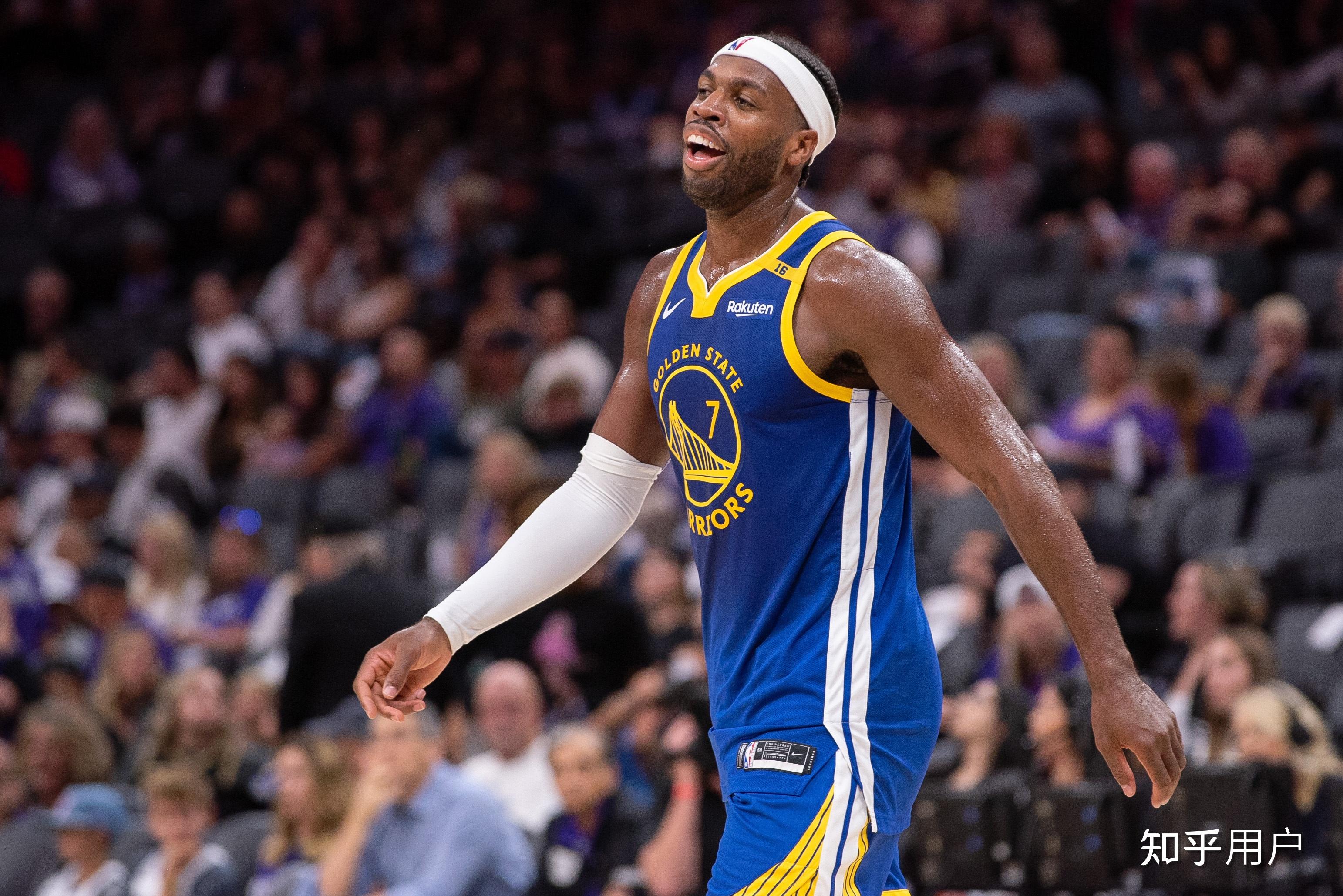 九游体育在线-勇士大胜开拓者，迎来季后赛首胜