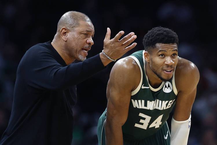 九游体育-雄鹿主场战胜老鹰，字母哥砍下35+15