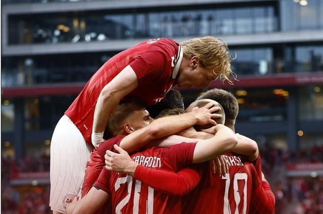 九游体育直播-包含英格兰轻松击败安道尔，小组领先位置牢固的词条